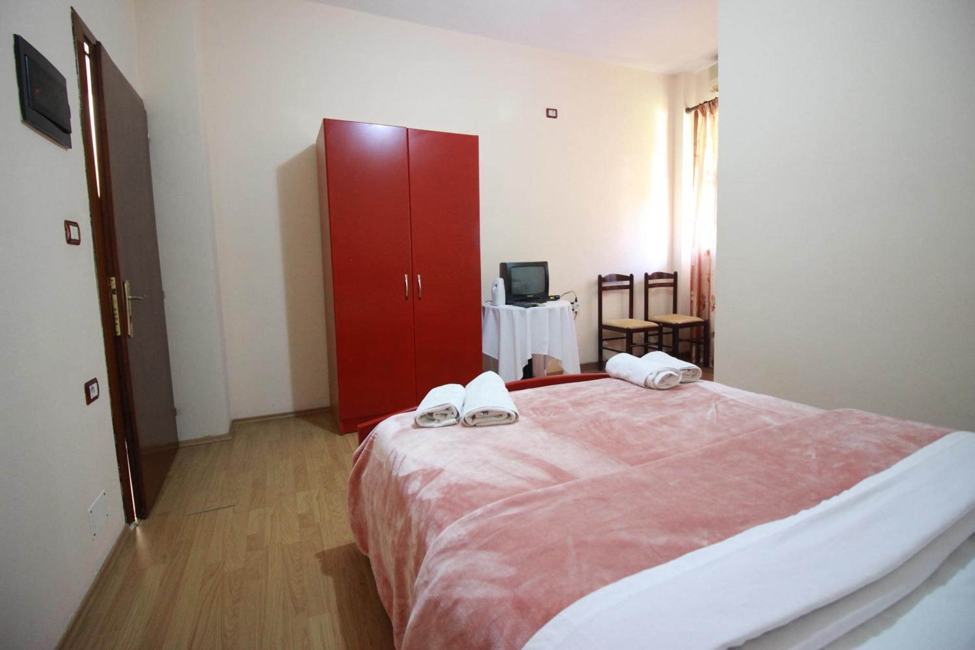 Hotel Restorant Viktoria 3*